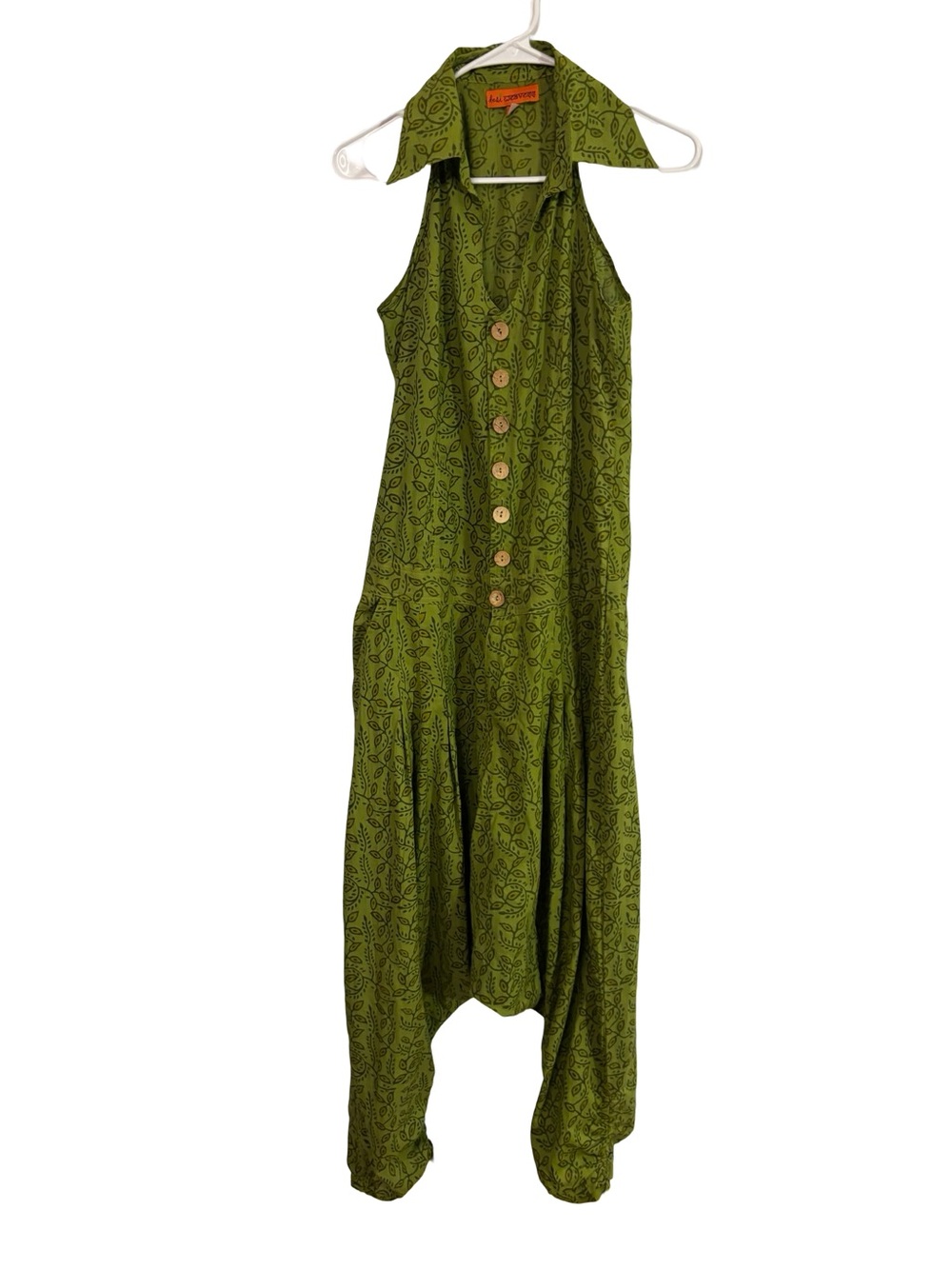 Sleeveless Olive Green Button-Front Romper with Collared Neck